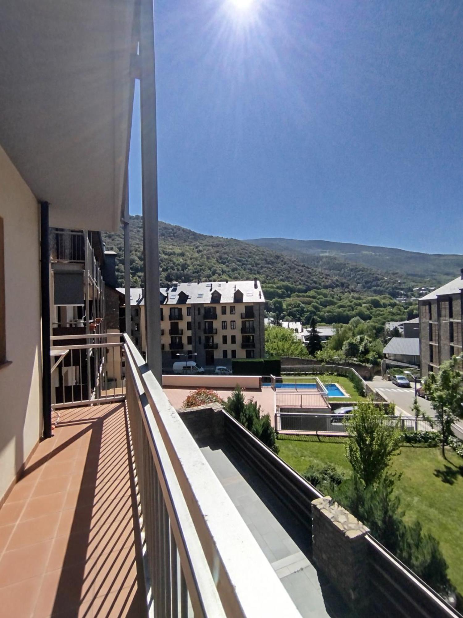 Apartaments Sort Pirineus Dış mekan fotoğraf